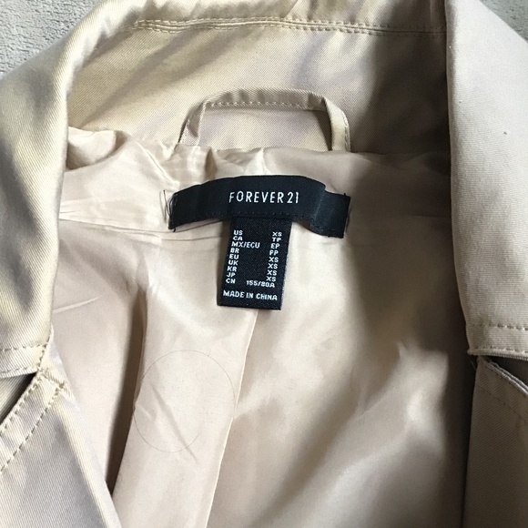 FOREVER21 SLEEVELESS OVERSIZED LONG TRENCH COAT - Picture 3 of 4